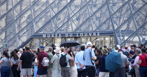 Лувр закрылся из-за забастовки сотрудников