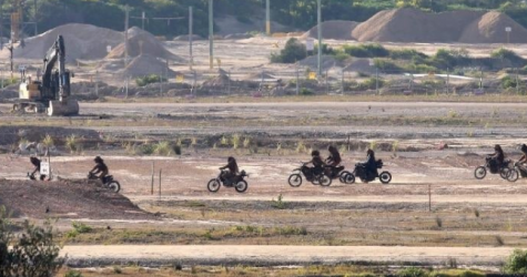 Появились первые фото со съемочной площадки спин-оффа «Безумного Макса»