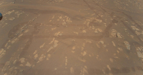 Появилось первое цветное фото Марса, сделанное дроном Ingenuity с воздуха