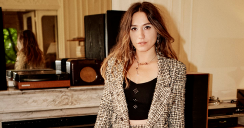 В новой кампании Chanel снялась певица Изиа Ижлен