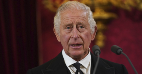 Экоактивисты обмазали тортом фигуру Карла III в музее мадам Тюссо