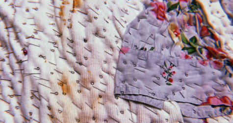 Художница Варвара Гранкова объявила о сборе одежды для людей в тяжелых обстоятельствах