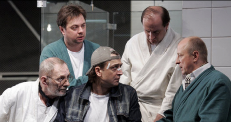 В театре сатиры пройдет премьера спектакля по мотивам «Пролетая над гнездом кукушки»