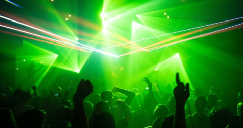 Власти Германии официально признали ночные клубы культурными учреждениями