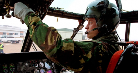 Принц Уильям оставил службу в ВВС Великобритании