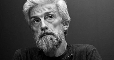 Эдуард Бояков: \"Именно поэзия дает нам возможность оторваться от плоти\"