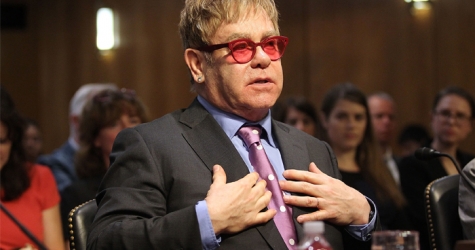 Сэр Элтон Джон выступил в сенате США