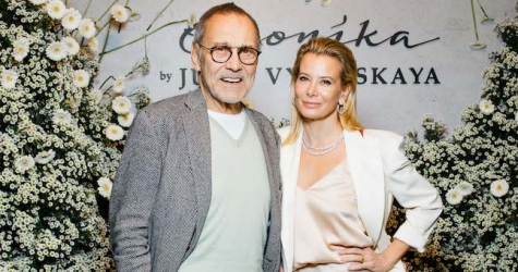 «Эконика» и актриса Юлия Высоцкая представили капсулу обуви и аксессуаров