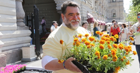 Фестиваль цветов в ГУМе