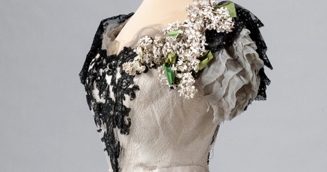 Муфты, мантильи и \"сорти дю баль\": гардероб дома Романовых в Эрмитаже