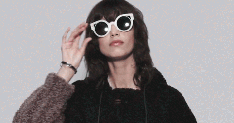 Fendi утепляется к зиме в мини-фильме Shearling Mania