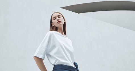 COS представил коллаборацию с художницей Агнес Мартин