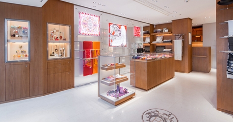 В Куршевеле открылся обновленный бутик Hermès