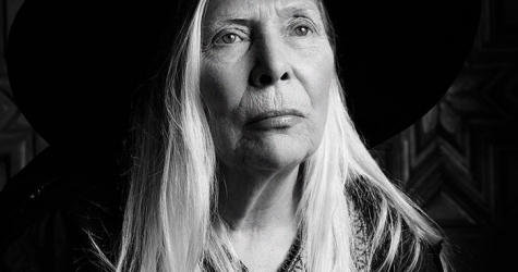 71-летняя Джони Митчелл стала лицом Saint Laurent