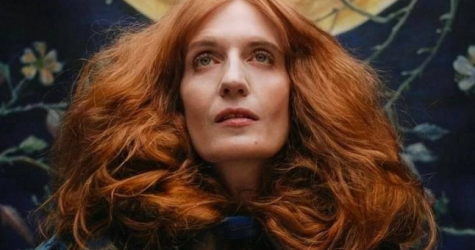 Florence + The Machine поделились новым мрачным синглом «Mermaids»