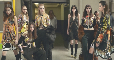 Рекламная кампания \"египетской\" коллекции Givenchy