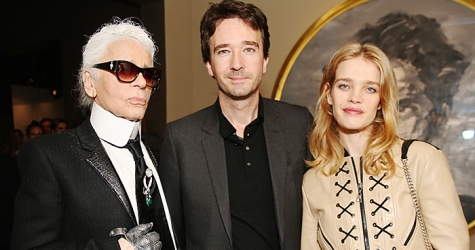 Гости открытия выставки Louis Vuitton \"Volez, Voguez, Voyagez\" в Париже