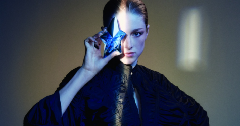 Хантер Шафер стала новым лицом аромата Mugler