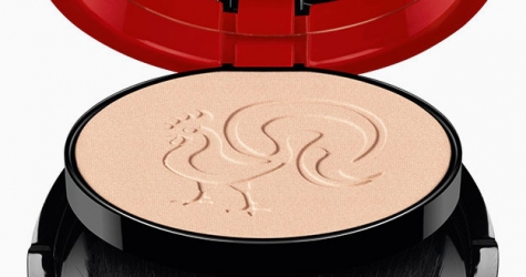 Компактная пудра Giorgio Armani с эффектом сияния