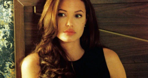 Анджелина Джоли призвала власти Ирана перестать контролировать женщин