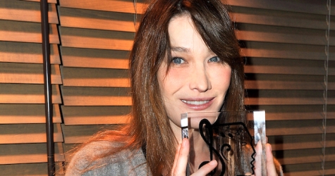 Карле Бруни вручили музыкальную премию