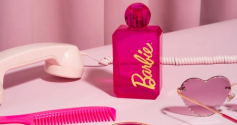 Mattel совместно с творческой студией DefineMe выпустил парфюм Barbie