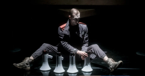 Мастерская Брусникина покажет спектакль «Сван» Юрия Квятковского