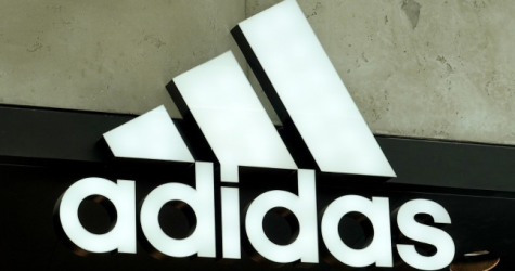 adidas отчитался о выручке за второй финансовый квартал