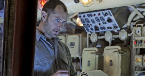 Джуд Лоу, Григорий Добрыгин и Константин Хабенский в трейлере \"Черного моря\"