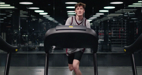 Муся Тотибадзе выпустила клип на песню «Разбегаюсь»