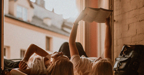 Музыка, под которую идеально готовиться к экзаменам, — плейлист BURO.