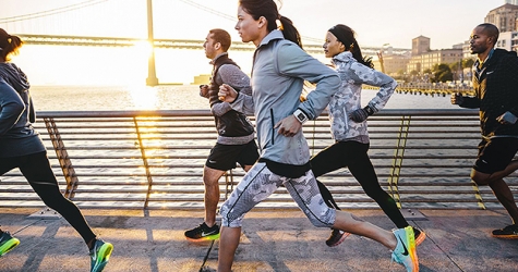 Nike и фонд «Обнаженные сердца» проведут первый digital-забег