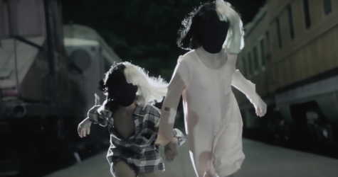 Вышел новый клип певицы Sia «Never Give Up»