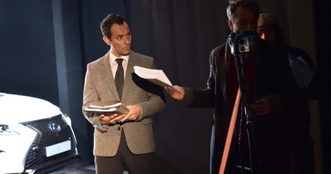 Lexus устраивает виртуальный тур с Джудом Лоу