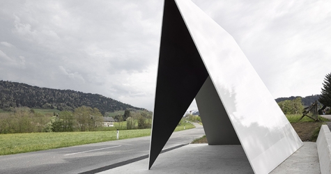 Тоже часть пути: лучшие остановки Москвы и мира