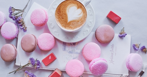 В розовом свете: где встречать День влюбленных