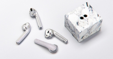 Дизайнер из Лос-Анджелеса инкрустировал бриллиантами наушники AirPods