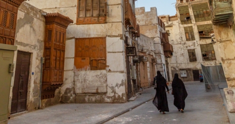 Власти Саудовской Аравии разрешили женщинам выезжать за границу без согласия мужа