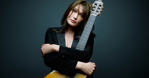 Карла Бруни приедет с концертом в Москву