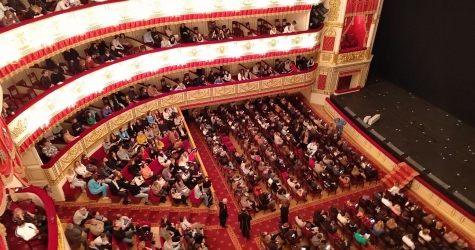 Экспериментальные спектакли на стыке театра и науки покажут в Александринке