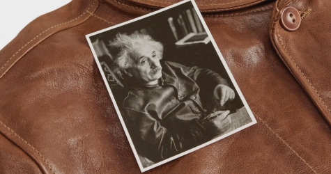 Бренд Levi's создал репродукцию кожаной куртки Альберта Эйнштейна