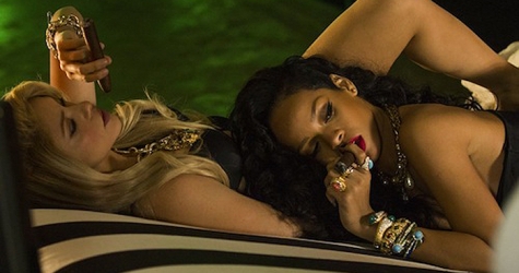 Первое совместное видео Шакиры и Рианны