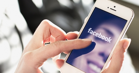 На границе США начали проверять соцсети туристов