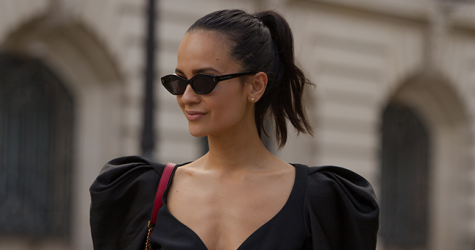 Что носили на Неделе моды: видео с улиц Парижа