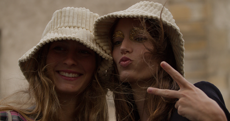 Тенденция стритстайла: панамы осенью