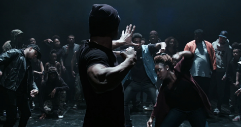 Культтуризм с Владимиром Раевским: как весь мир встретился на одной сцене в «Галантных Индиях»