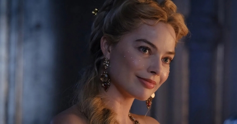 Как повторить прически Марго Робби из «Грозового перевала»? Туториал от стилистов