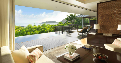 Уже слышали про практику заземления? Рассказываем, где лучше всего ее попробовать