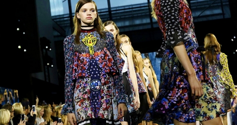 Обзор Buro 24/7: Mary Katrantzou, весна-лето 2016