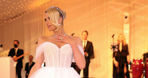 Пэрис Хилтон посвятила аромат своей свадьбе